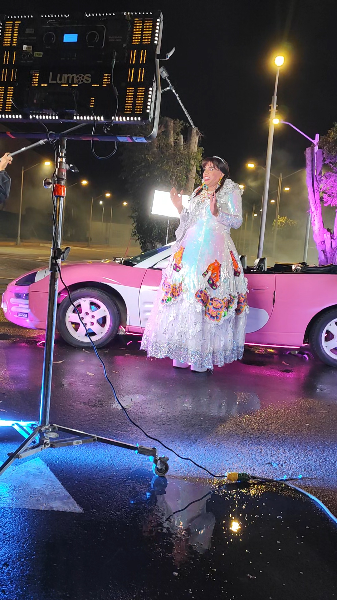 Alquiler de Auto Rosado Barbie para Eventos, Activaciones y Videoclips · imagen 25
